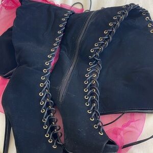 Glaze Black Lace-Up Women's Boots